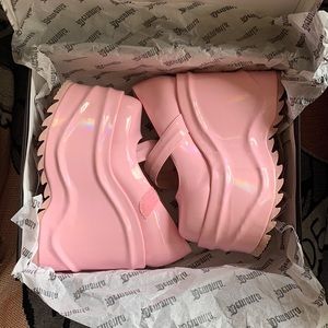 Wave 32 pink holo Demonias